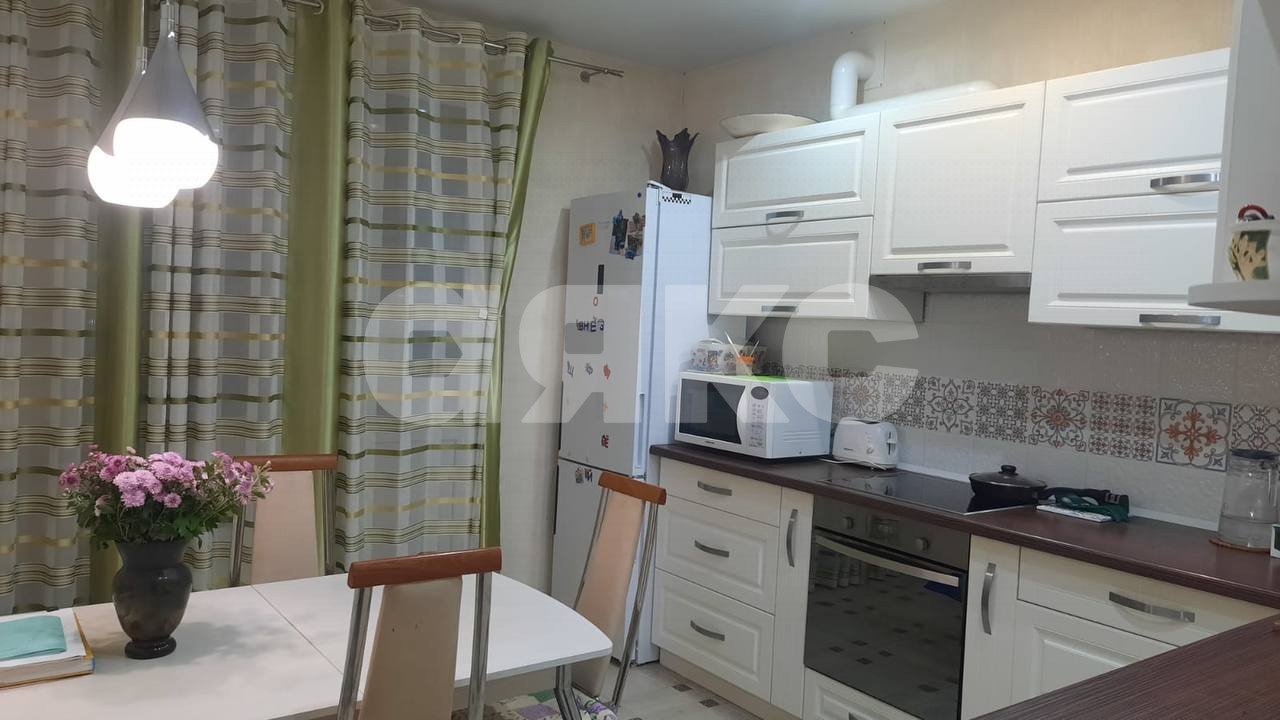 Фото №10: 2-комнатная квартира 63 м² - Волгоград, Ангарский, ул. Римского-Корсакова, 8