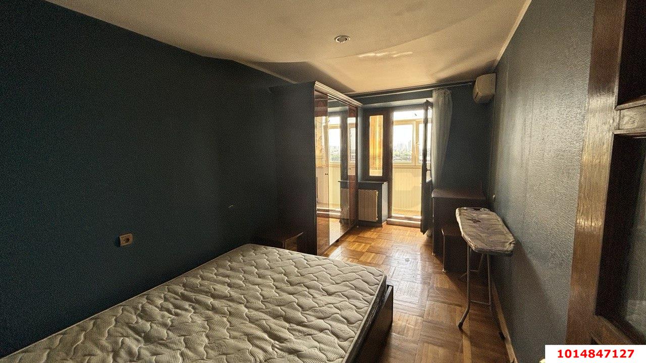 Фото №1: 3-комнатная квартира 60 м² - Краснодар, Карасунский внутригородской округ, мкр. Камвольно-суконный Комбинат, ул. 1-я Заречная, 1