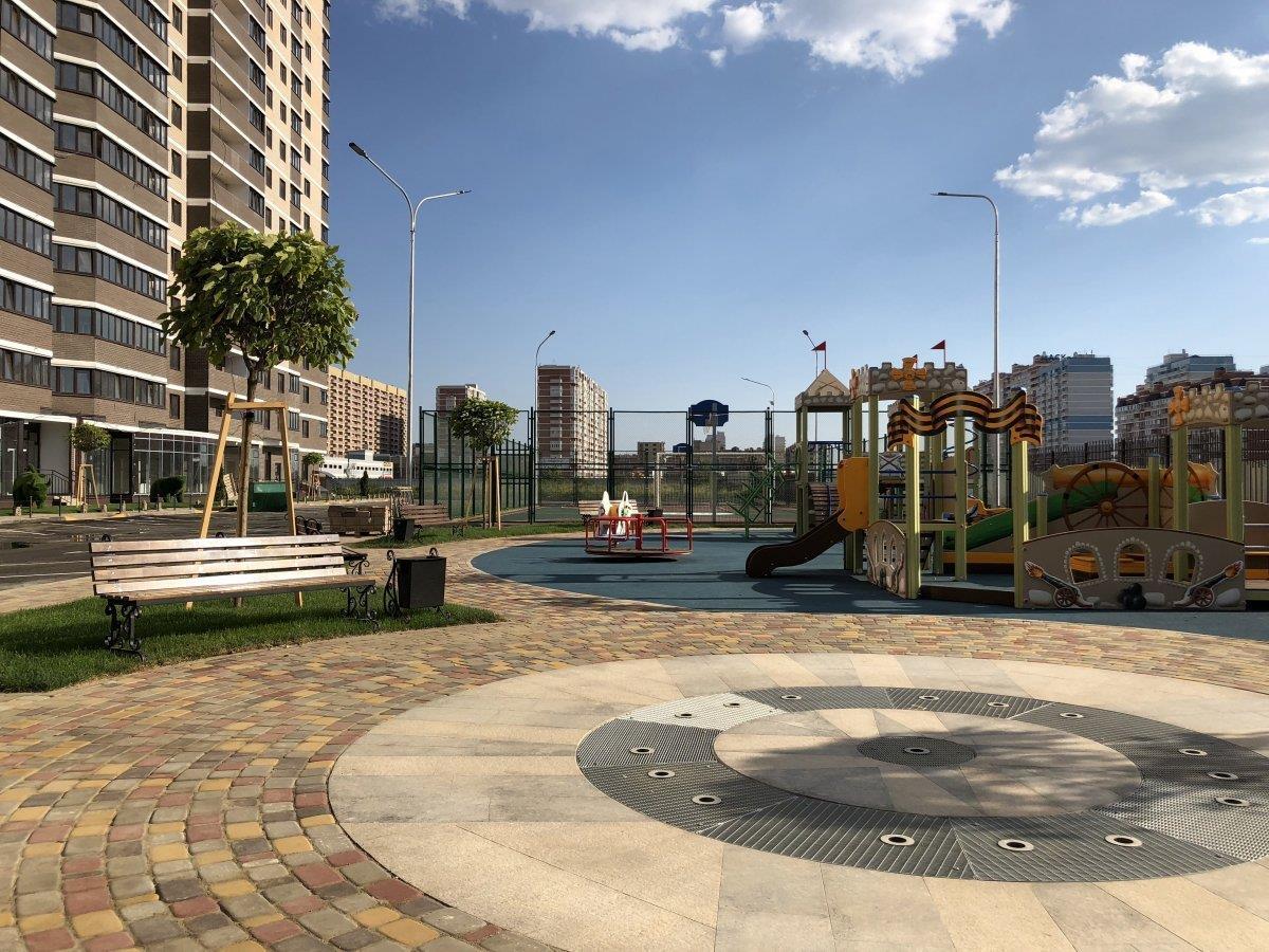 Фото №15: 2-комнатная квартира 48 м² - Краснодар, жилой комплекс Победа-2, Прикубанский внутригородской округ, Завод Радиоизмерительных Приборов, мкр. имени Петра Метальникова, ул. Цезаря Куникова, 35