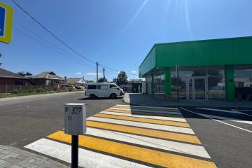 Фото №3: Коммерция 240 м² - Васюринская, ул. Луначарского, 196