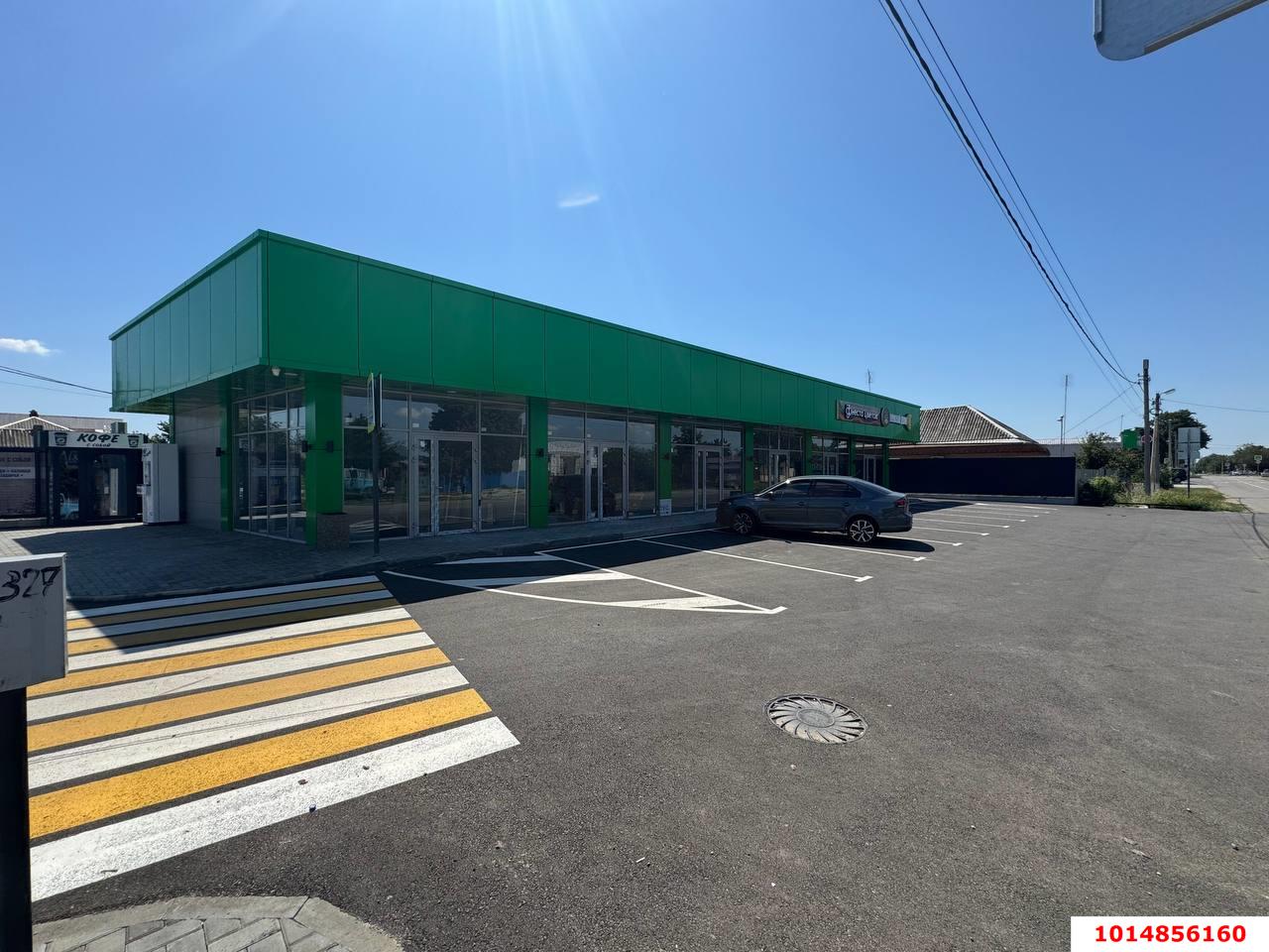 Фото №1: Торговое помещение 241 м² - Васюринская, ул. Луначарского, 196