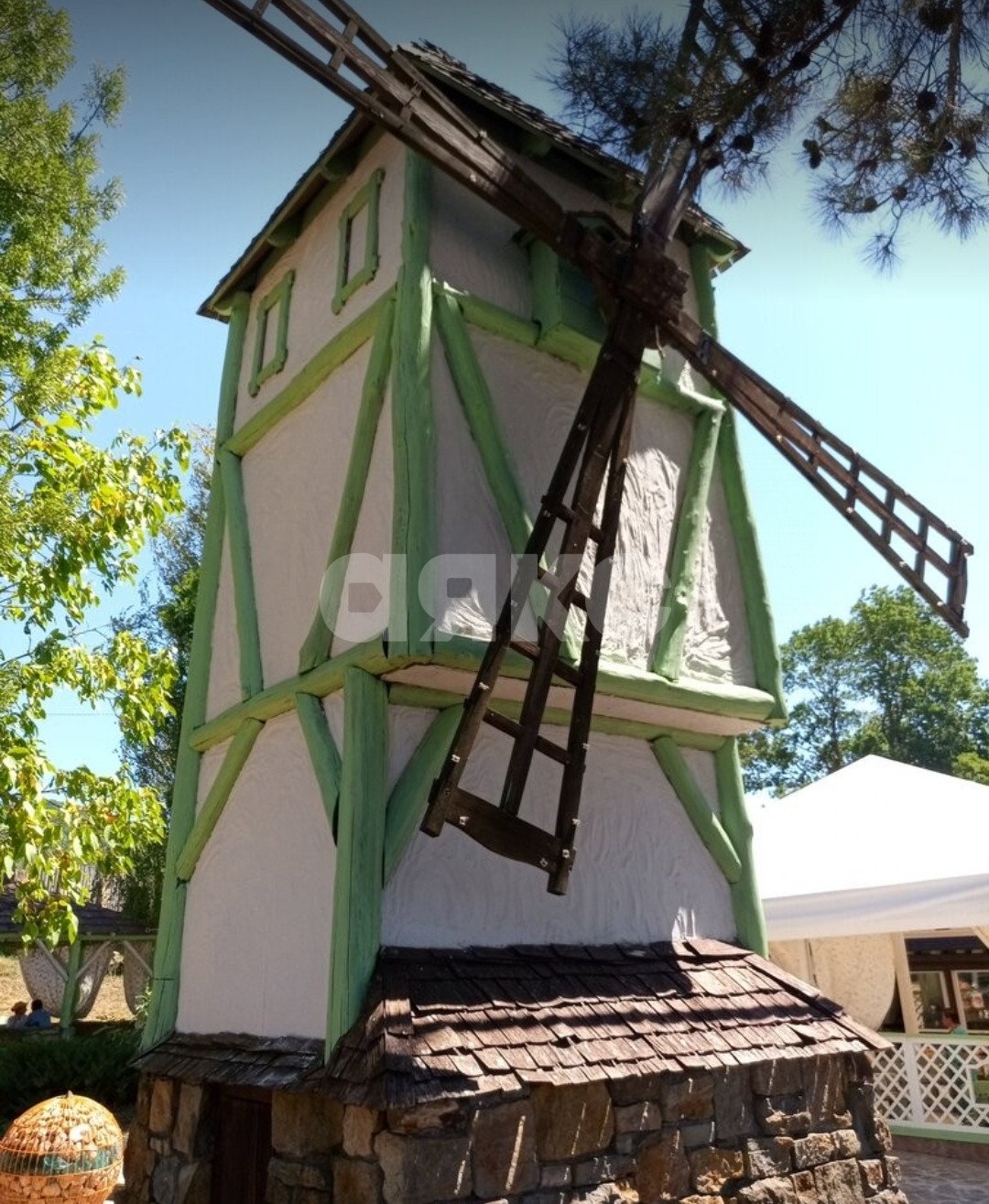 Фото №3: Коммерция 451 м² - Архипо-Осиповка, ул. Пограничная, 15А