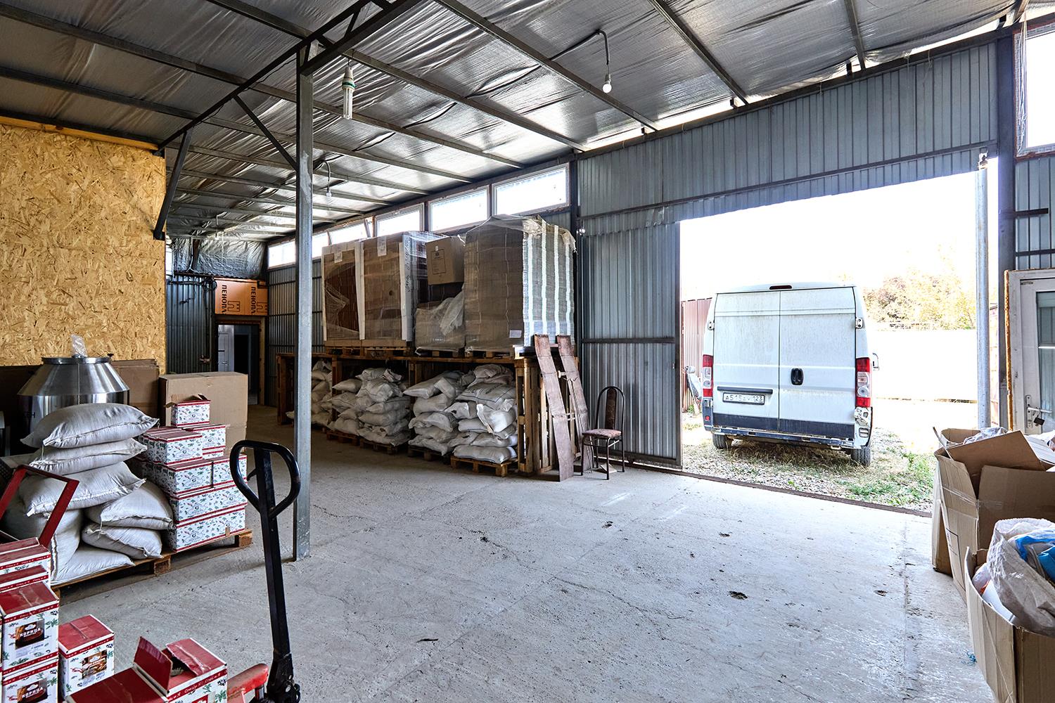 Фото №7: Коммерция 360 м² - Елизаветинская, Прикубанский внутригородской округ, ст Зелёный Огонёк, ул. Виноградная, 35