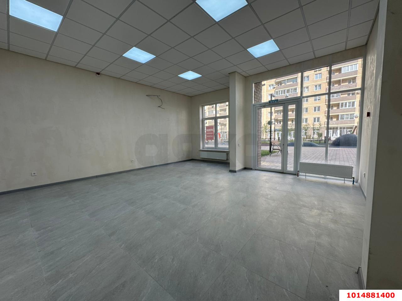 Фото №3: Торговое помещение 48 м² - Краснодар, жилой комплекс Дыхание, ул. Лётчика Позднякова, 2к22