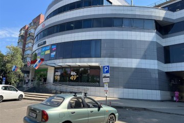 Фото №1: Торговое помещение 800 м² - Краснодар, мкр. Дубинка, ул. Ставропольская, 174/1