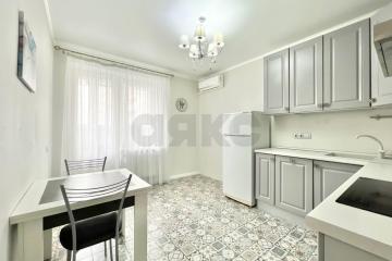 Фото №1: 1-комнатная квартира 48 м² - Краснодар, мкр. жилой комплекс Поющие Фонтаны, ул. Невкипелого, 18к2