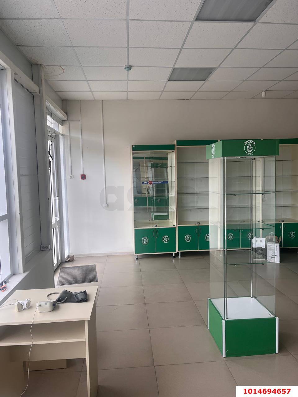 Фото №3: Коммерция 75 м² - Яблоновский, ул. Гагарина, 138