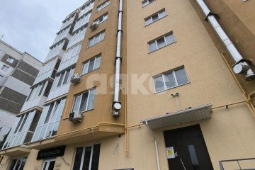 Фото №1: 1-комнатная квартира 38 м² - Симферополь, мкр. Пневматика, ул. Балаклавская, 103