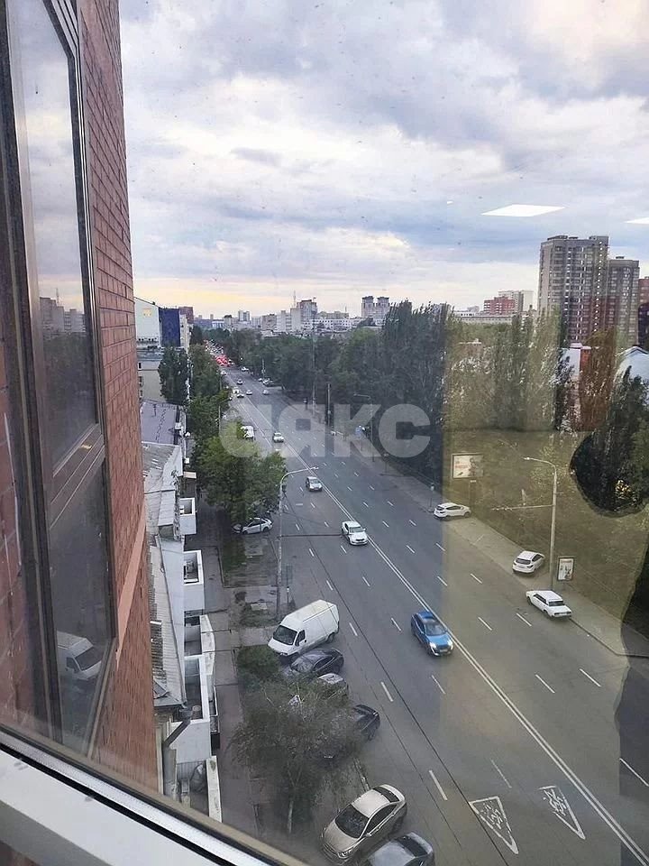 Фото №10: Коммерция 110 м² - Ростов-на-Дону, Кировский, ул. Красноармейская, 200