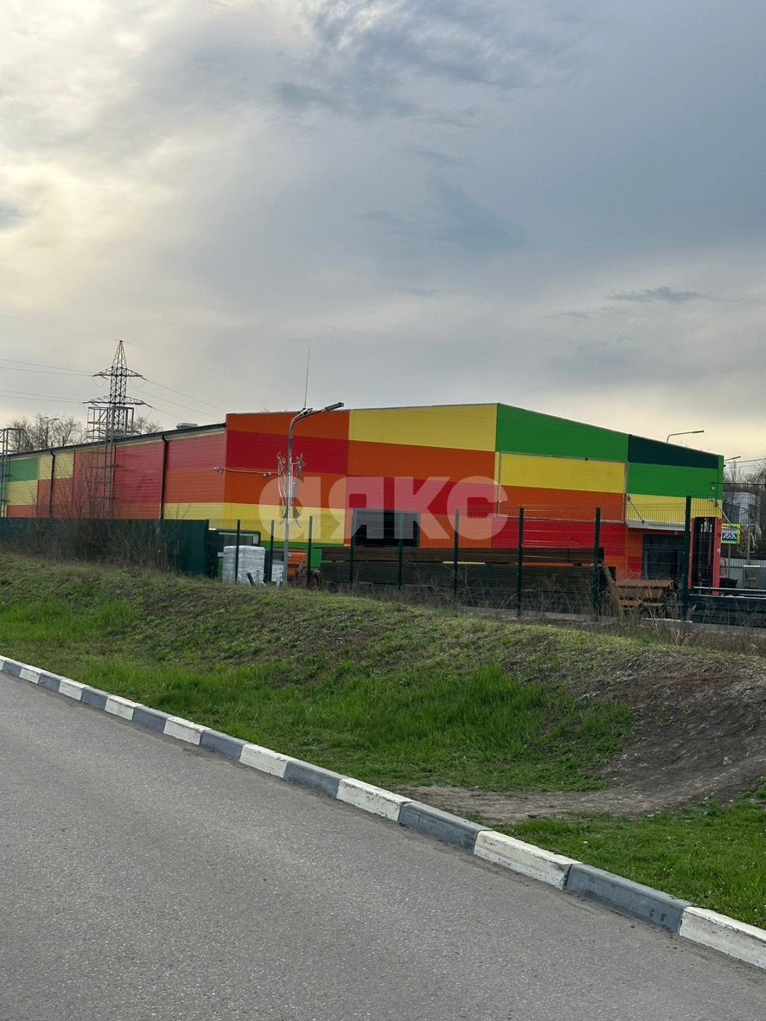 Фото №35: Коммерция 909 м² - Новочеркасск, Хотунок, ул. Гагарина, 2Б