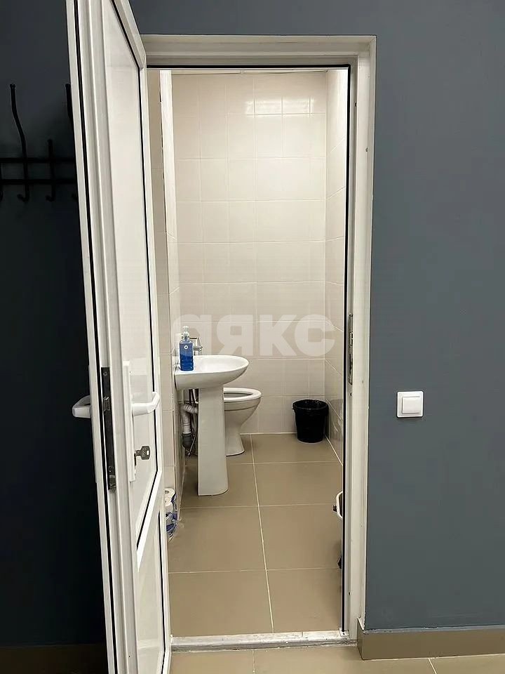 Фото №7: Коммерция 90 м² - Ростов-на-Дону, квартал Нижнегниловской, ул. Каширская, 9