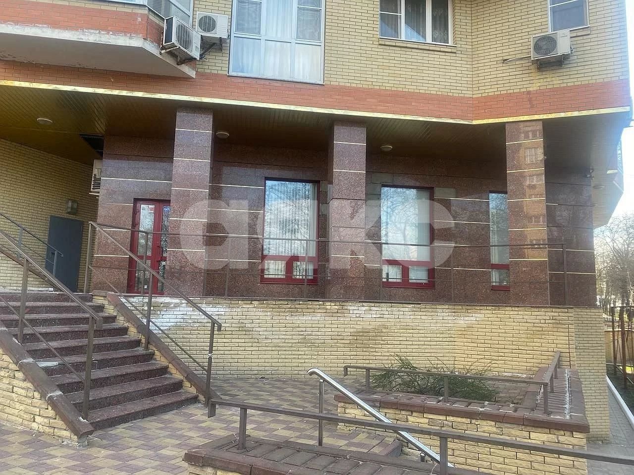 Фото №7: Коммерция 307 м² - Ростов-на-Дону, жилой комплекс Красный Город-Сад, ул. Петрашевского, 36