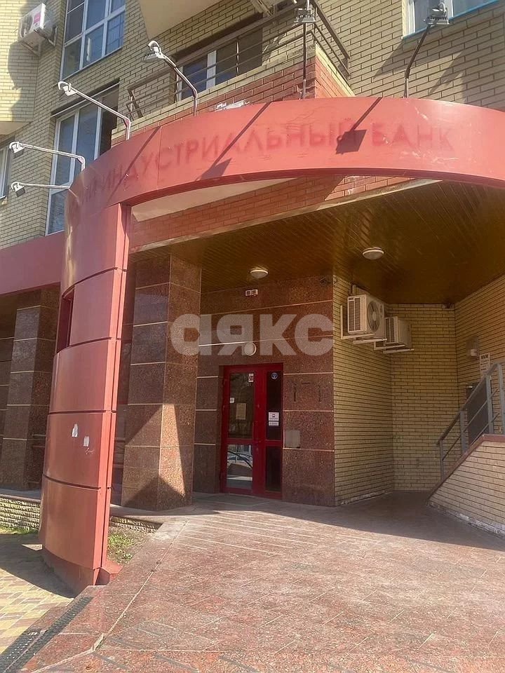 Фото №6: Коммерция 307 м² - Ростов-на-Дону, жилой комплекс Красный Город-Сад, ул. Петрашевского, 36