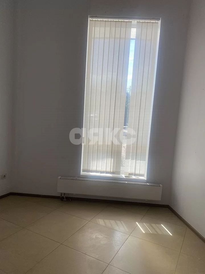 Фото №3: Коммерция 307 м² - Ростов-на-Дону, жилой комплекс Красный Город-Сад, ул. Петрашевского, 36