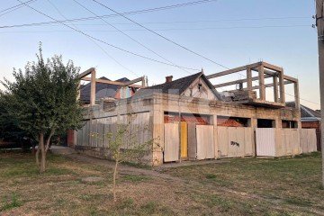 Фото №1: Коммерция 400 м² - Майкоп, мкр. квартал Нефтянка, ул. Горького, 176