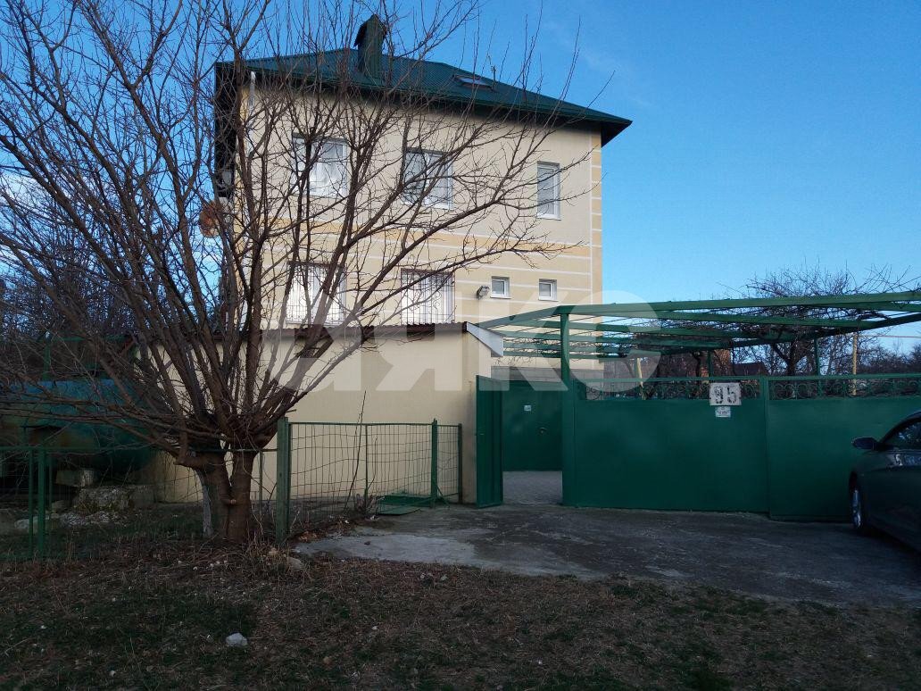 Фото №25: Дом 342 м² + 15 сот. - Геленджик, Голубая Бухта, ул. Пограничная, 95