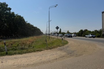 Фото №4: Торговое помещение 708 м² - Краснодар, ст Медик, ул. Зелёная, 2/1