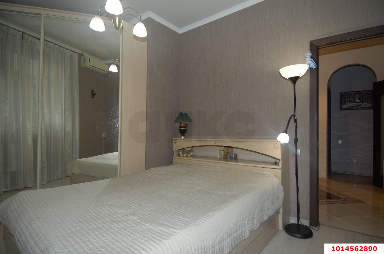 Фото №8: 2-комнатная квартира 84 м² - Краснодар, Западный внутригородской округ, мкр. Юбилейный, ул. 70-летия Октября, 22/1