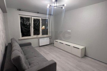 Фото №1: 2-комнатная квартира 47 м² - Краснодар, мкр. Завод Измерительных Приборов, ул. Карякина, 10