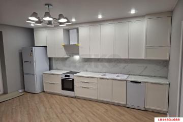 Фото №1: 3-комнатная квартира 80 м² - Краснодар, мкр. Краевая Клиническая Больница, ул. Домбайская, 55