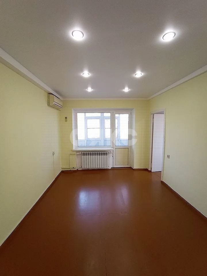 Фото №2: 3-комнатная квартира 47 м² - Ростов-на-Дону, Западный, пр-кт Коммунистический, 23
