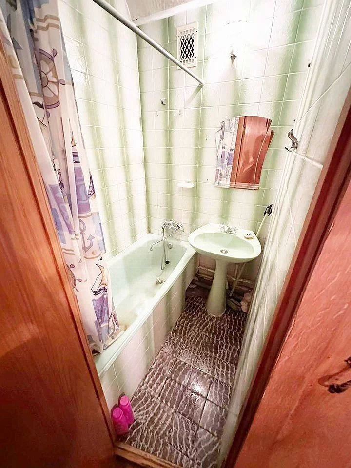 Фото №8: 3-комнатная квартира 58 м² - Ростов-на-Дону, Западный, пр-кт Коммунистический, 38/1