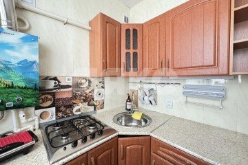 Фото №1: 4-комнатная квартира 60 м² - Ростов-на-Дону, мкр. квартал Олимпиадовка, пер. Сулинский, 6