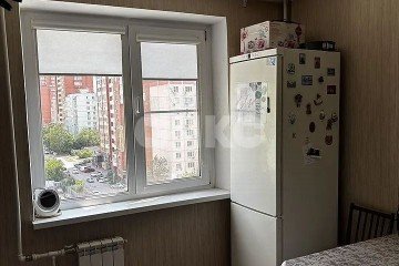 Фото №2: 3-комнатная квартира 63 м² - Ростов-на-Дону, мкр. 7-й, ул. Малиновского, 44