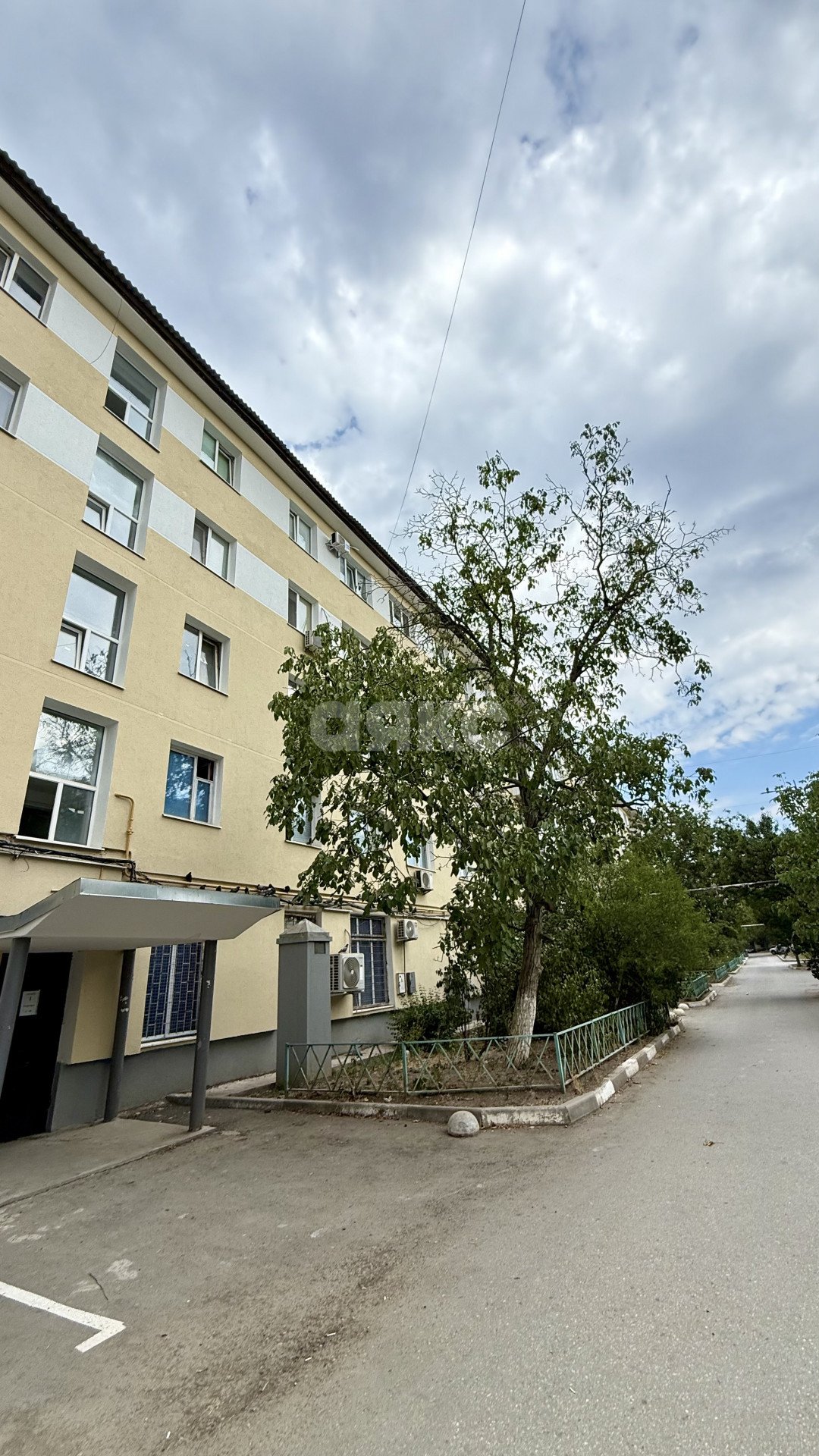 Фото №1: 4-комнатная квартира 62 м² - Симферополь, 429-й квартал, ул. Киевская, 136