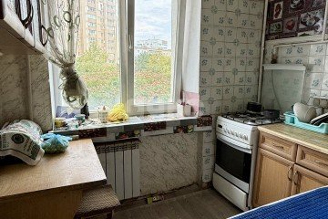 Фото №2: 4-комнатная квартира 62 м² - Симферополь, мкр. 429-й квартал, ул. Киевская, 136