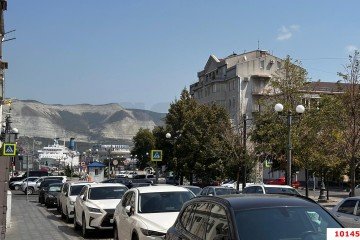 Фото №2: Торговое помещение 138 м² - Новороссийск, р. Центральный, ул. Новороссийской Республики, 1