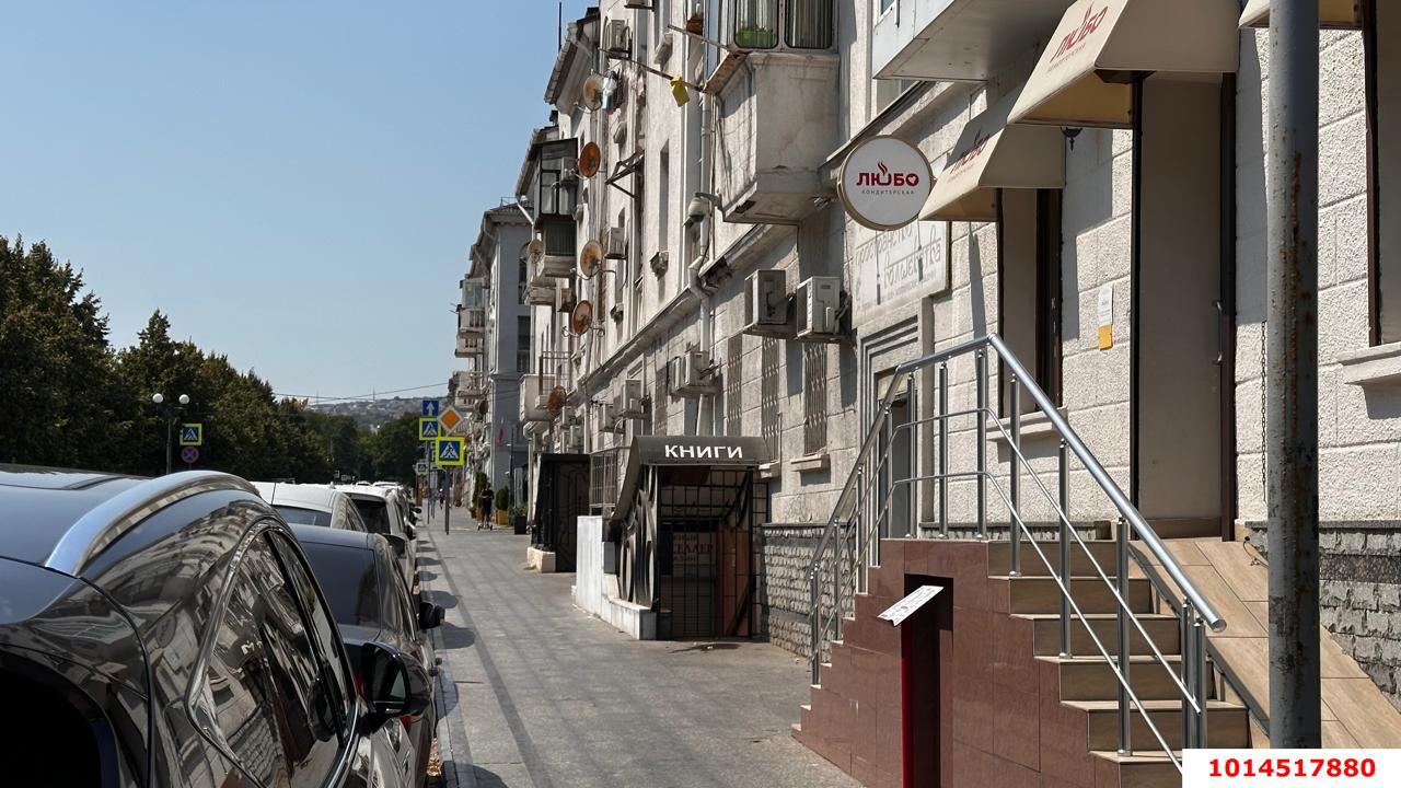 Фото №4: Торговое помещение 138 м² - Новороссийск, Центральный, ул. Новороссийской Республики, 1