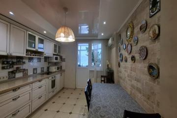 Фото №1: 2-комнатная квартира 67 м² - Краснодар, мкр. Школьный, ул. Филатова, 17