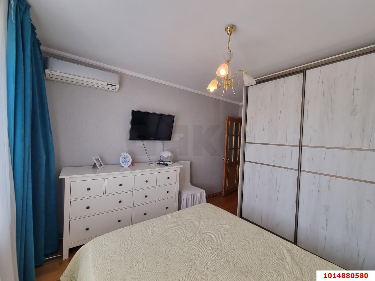 Фото №7: 4-комнатная квартира 82 м² - Краснодар, Западный внутригородской округ, мкр. Юбилейный, ул. 70-летия Октября, 34