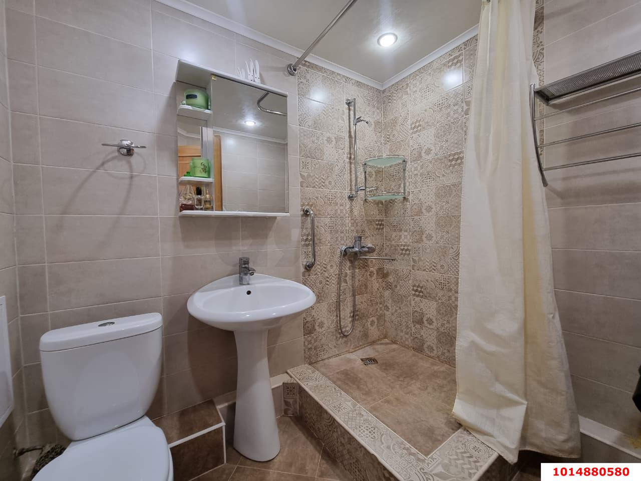 Фото №12: 4-комнатная квартира 82 м² - Краснодар, Юбилейный, ул. 70-летия Октября, 34