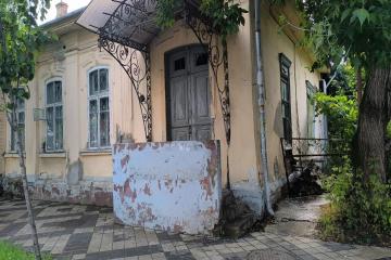 Фото №1: 2-комнатная квартира 45 м² - Краснодар, мкр. Центральный внутригородской округ, ул. Октябрьская, 44