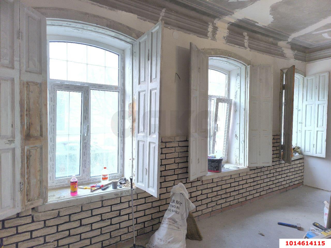 Фото №3: 2-комнатная квартира 45 м² - Краснодар, Западный внутригородской округ, Центральный, мкр. Центральный внутригородской округ, ул. Октябрьская, 44