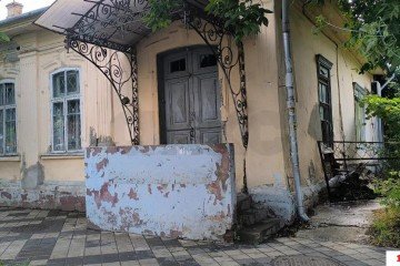 Фото №1: 2-комнатная квартира 45 м² - Краснодар, мкр. Центральный, ул. Октябрьская, 44