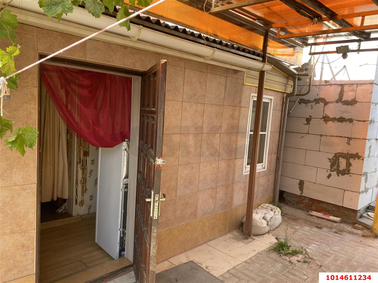 Фото №3: Часть дома 35 м² + 1 сот. - Краснодар, Центральный внутригородской округ, мкр. Дубинка, ул. Адыгейская набережная, 105