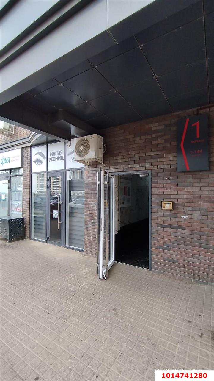 Фото №3: Коммерция 15 м² - Краснодар, Прикубанский внутригородской округ, Россинского, мкр. жилой комплекс Red777, ул. Адмирала Крузенштерна, 5