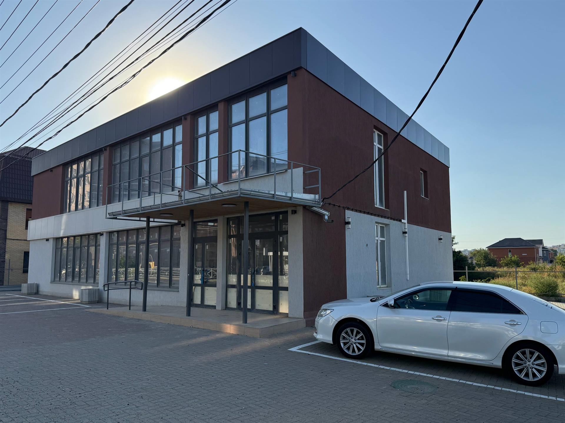 Фото №1: Коммерция 489 м² - Новая Адыгея, ул. Совмена, 16