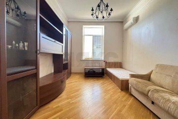 Фото №1: 2-комнатная квартира 53 м² - Краснодар, мкр. Центральный, ул. Красная, 22