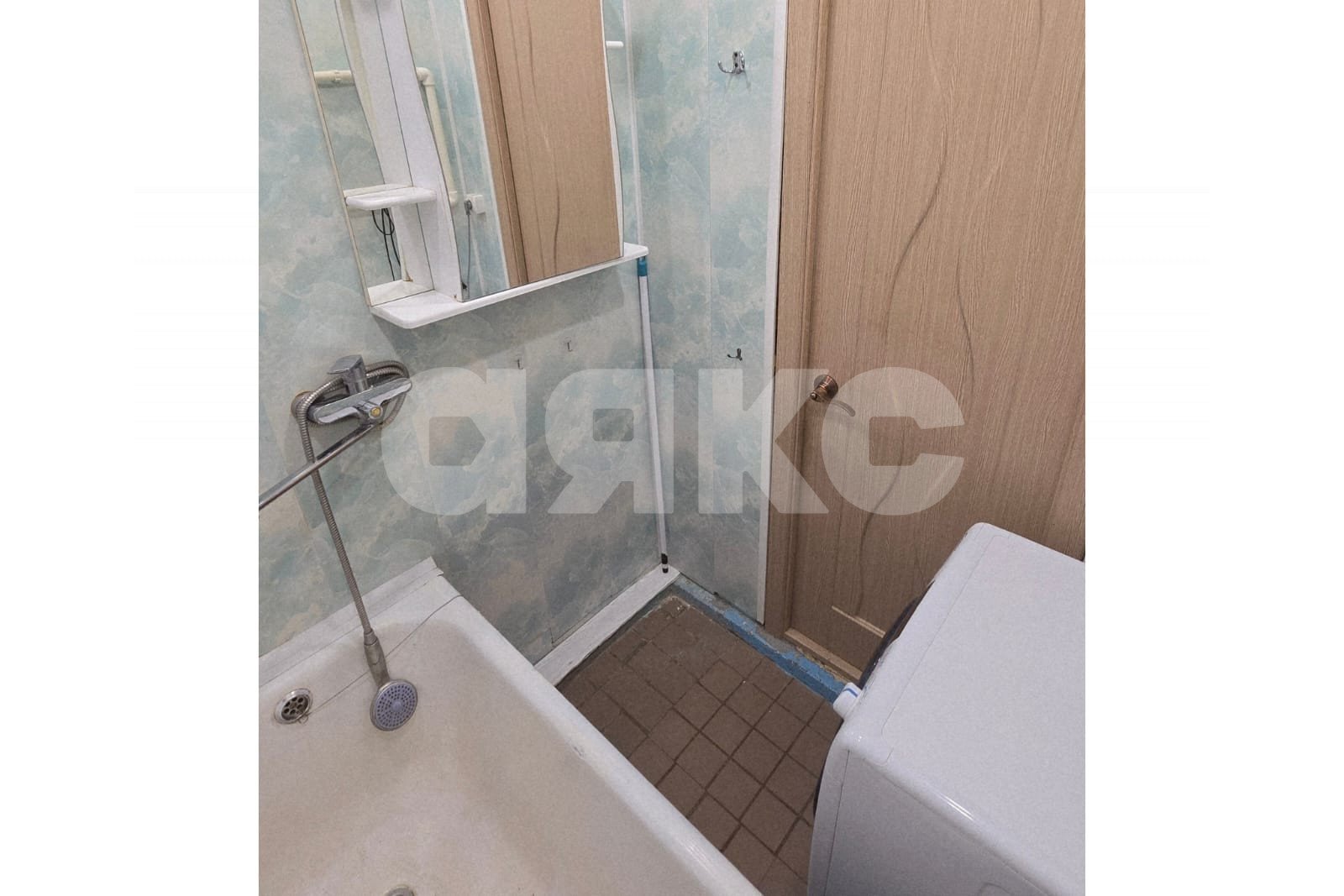 Фото №10: 3-комнатная квартира 59 м² - Нижнекамск, 10-й, ул. Менделеева, 1