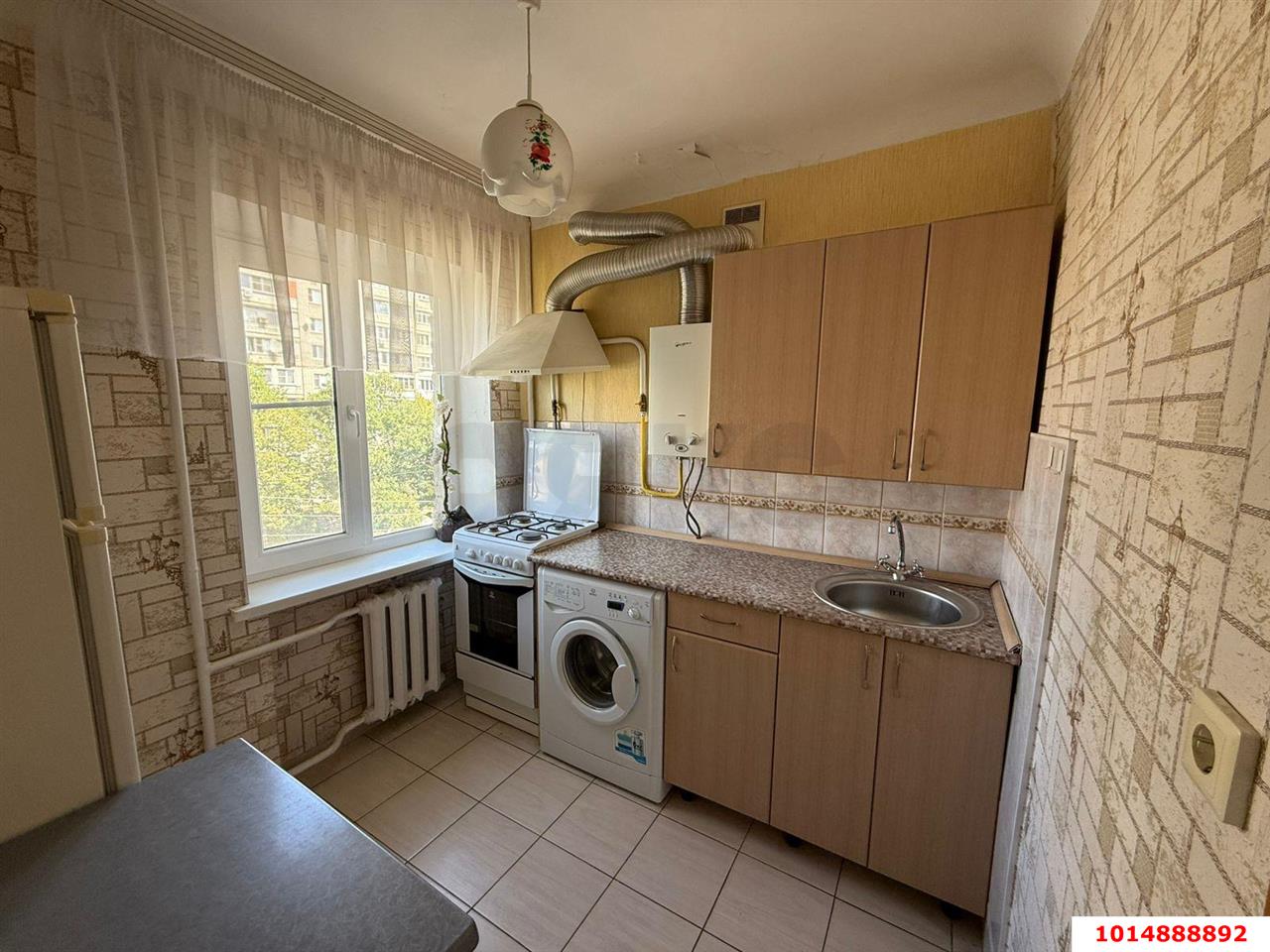 Фото №2: 2-комнатная квартира 42 м² - Краснодар, Западный внутригородской округ, ул. Красных Партизан, 232