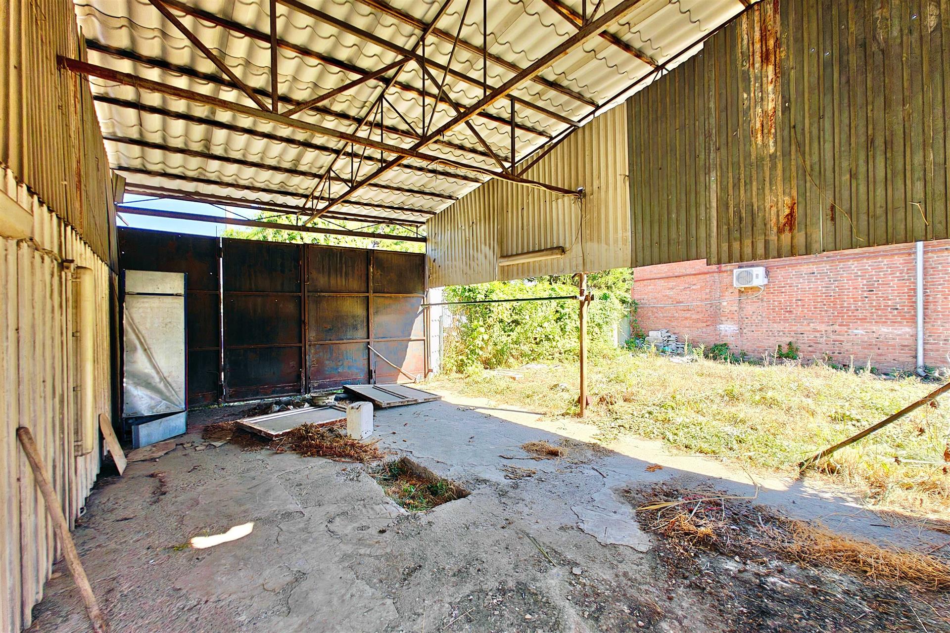 Фото №10: Коммерция 9 м² - Краснодар, Центральный внутригородской округ, мкр. 40 лет Победы, ул. Колхозная, 17