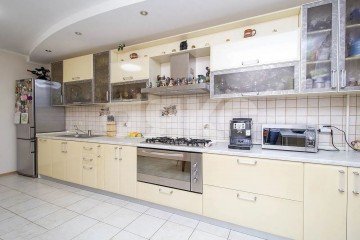 Фото №1: 2-комнатная квартира 78 м² - Ростов-на-Дону, мкр. Богатяновка, пер. Крепостной, 43/98