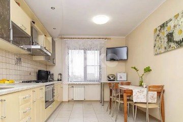 Фото №3: 2-комнатная квартира 78 м² - Ростов-на-Дону, мкр. Богатяновка, пер. Крепостной, 43/98