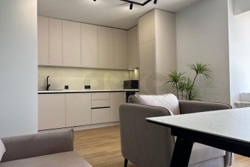 Фото №1: 2-комнатная квартира 70 м² - Краснодар, мкр. Западный внутригородской округ, ул. Красная, 43