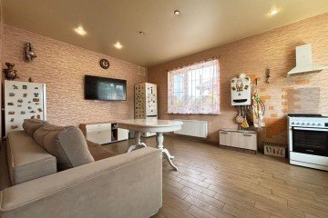 Фото №2: Дом 107 м² - Новотитаровская, ул. Революционная, 63