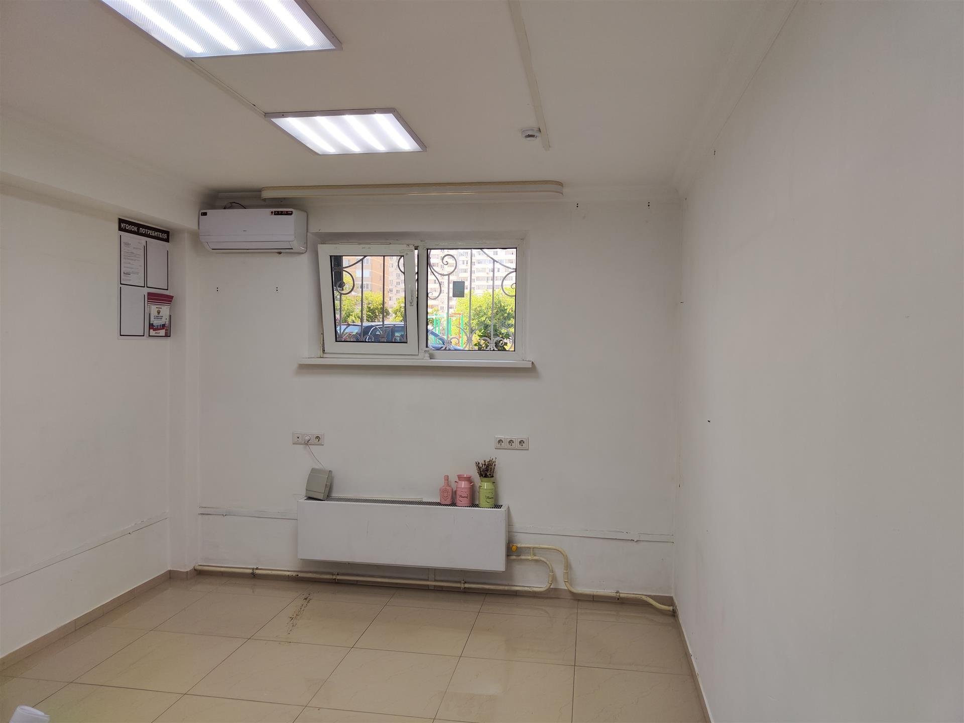 Фото №6: Коммерция 17 м² - Краснодар, Прикубанский внутригородской округ, мкр. Восточно-Кругликовский, ул. Героя А.А. Аверкиева, 40